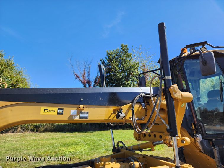 image for item KH9223 2008 Caterpillar 140M  motor grader