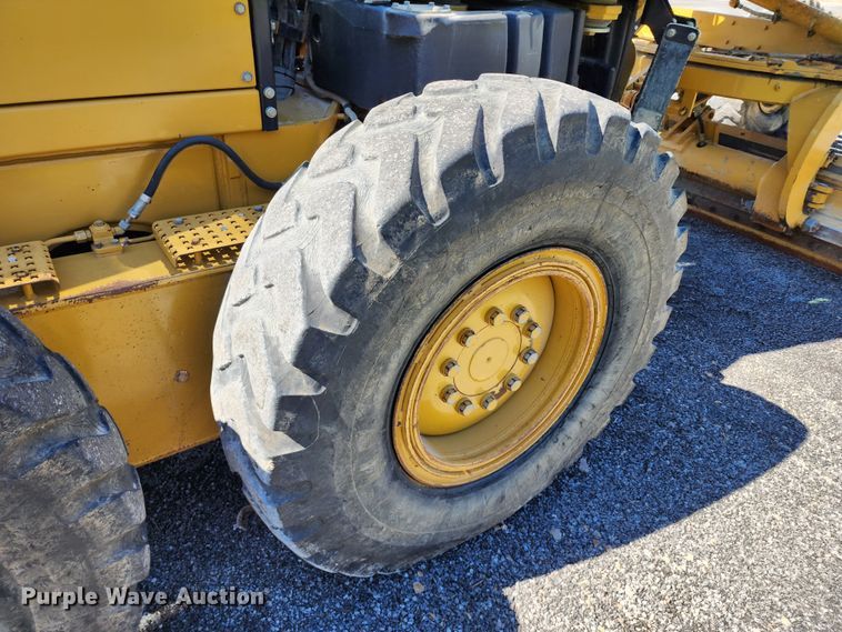 image for item KH9223 2008 Caterpillar 140M  motor grader