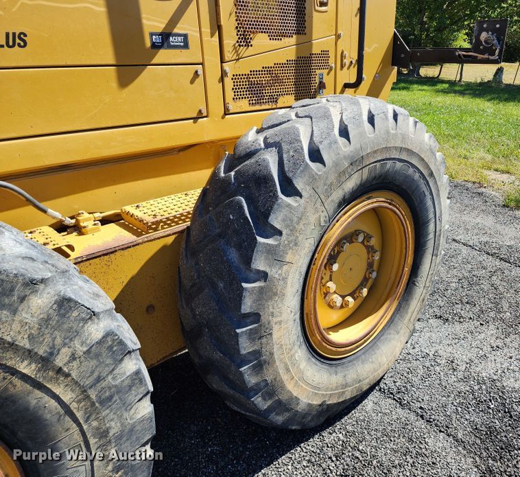 image for item KH9223 2008 Caterpillar 140M  motor grader