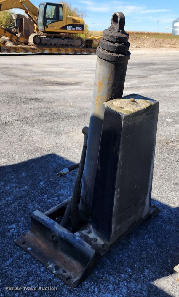 image for item KH9224 Heil HPT12YD15  dump bed