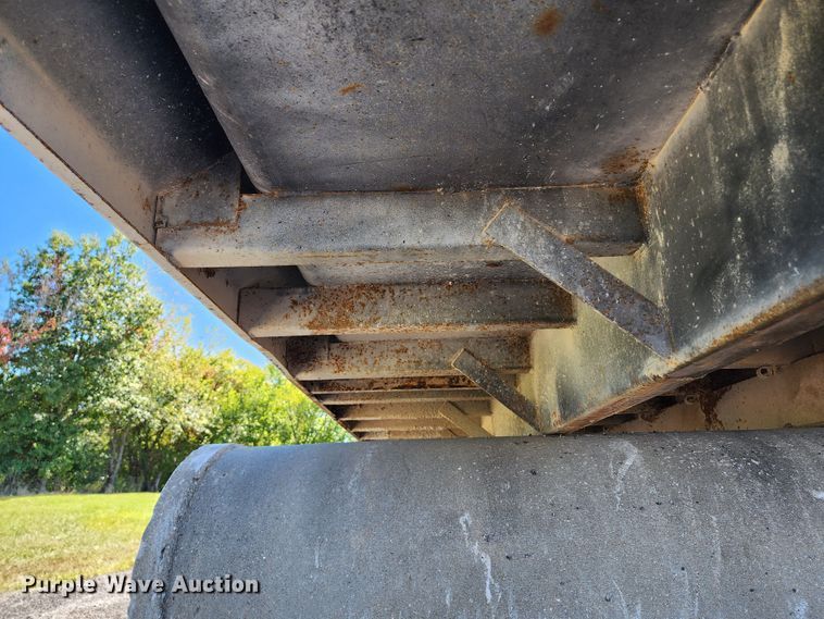 image for item KH9224 Heil HPT12YD15  dump bed