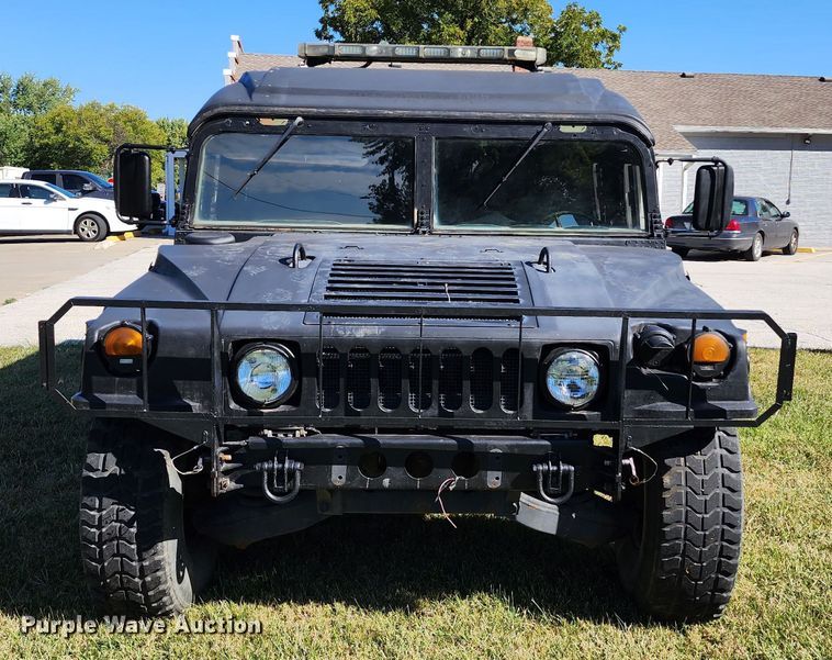 image for item KH9284 1995 Am General M988A1  HMMWV SUV