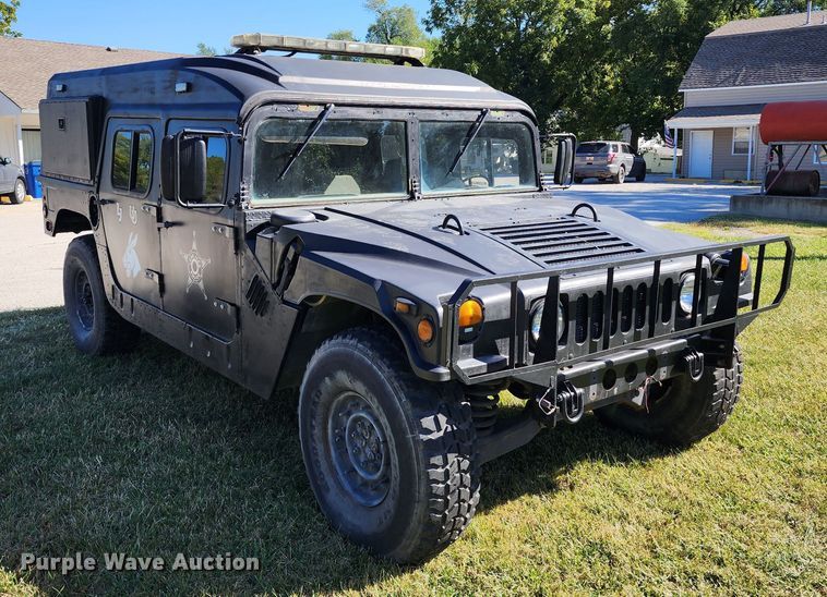 image for item KH9284 1995 Am General M988A1  HMMWV SUV