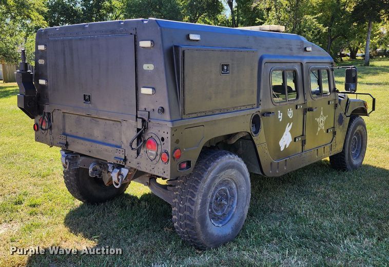 image for item KH9284 1995 Am General M988A1  HMMWV SUV