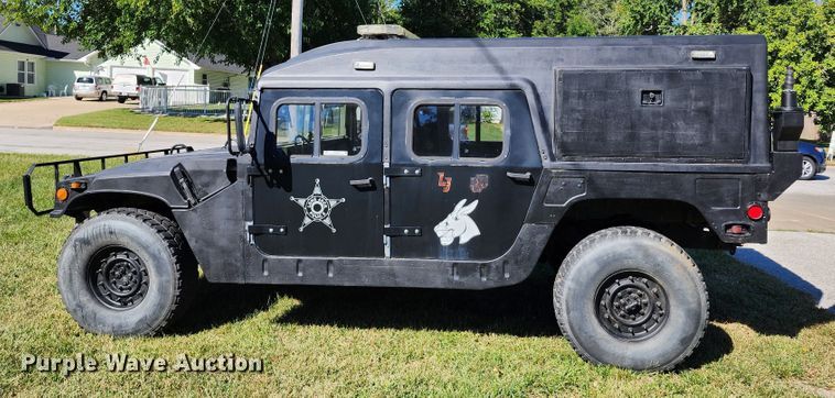 image for item KH9284 1995 Am General M988A1  HMMWV SUV