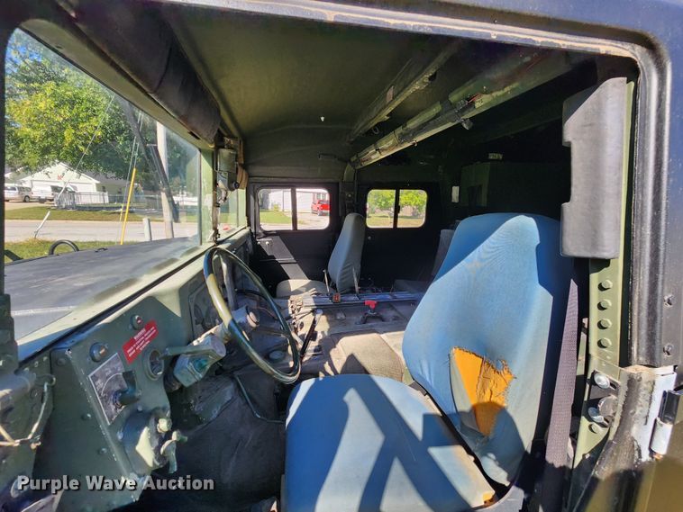 image for item KH9284 1995 Am General M988A1  HMMWV SUV