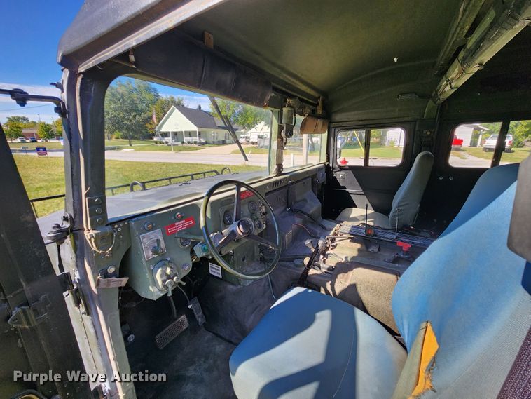 image for item KH9284 1995 Am General M988A1  HMMWV SUV