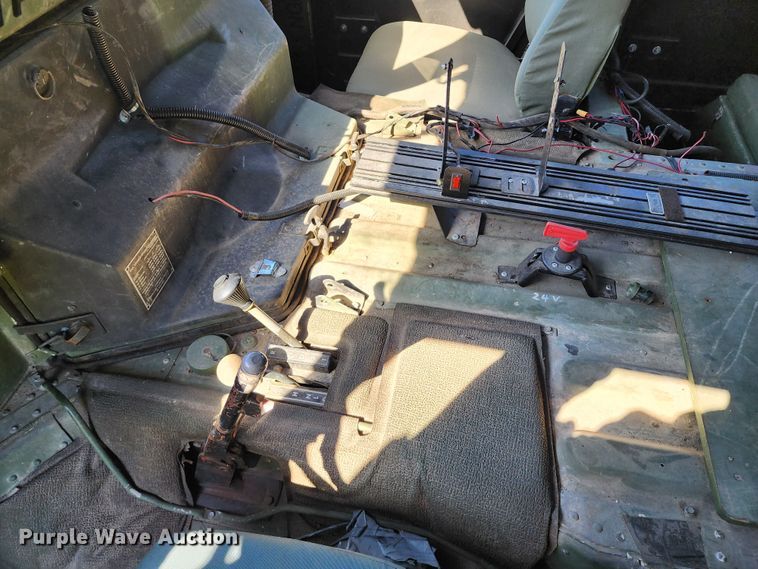 image for item KH9284 1995 Am General M988A1  HMMWV SUV