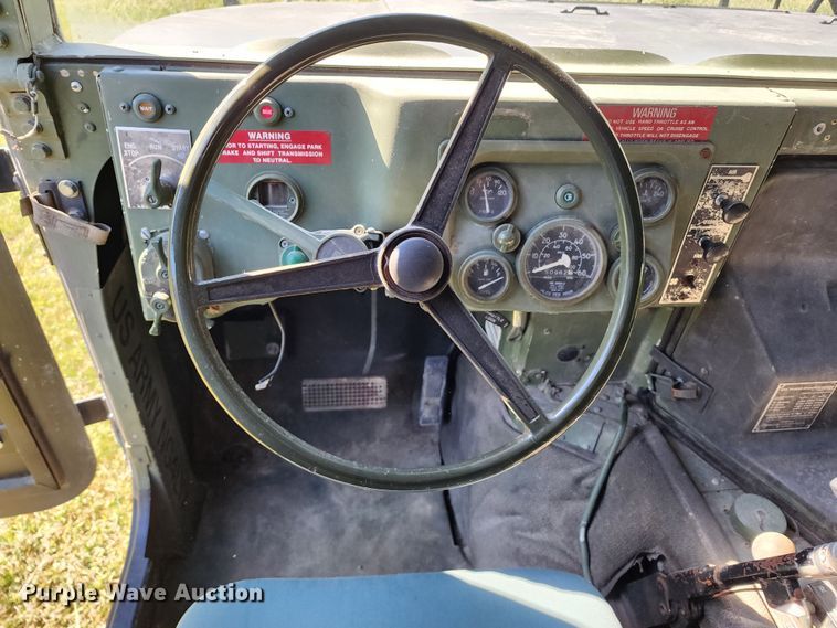 image for item KH9284 1995 Am General M988A1  HMMWV SUV