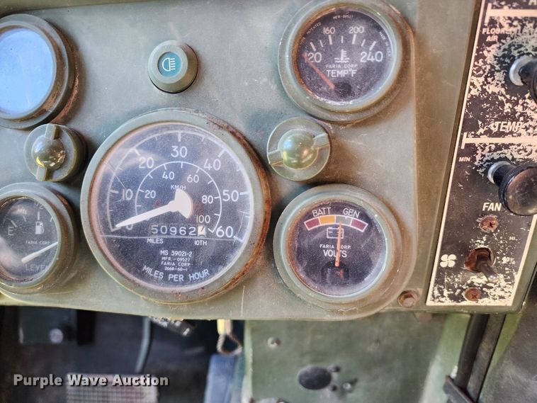 image for item KH9284 1995 Am General M988A1  HMMWV SUV