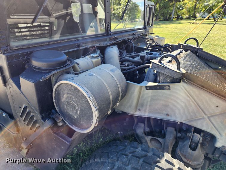 image for item KH9284 1995 Am General M988A1  HMMWV SUV