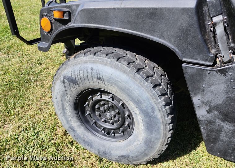 image for item KH9284 1995 Am General M988A1  HMMWV SUV