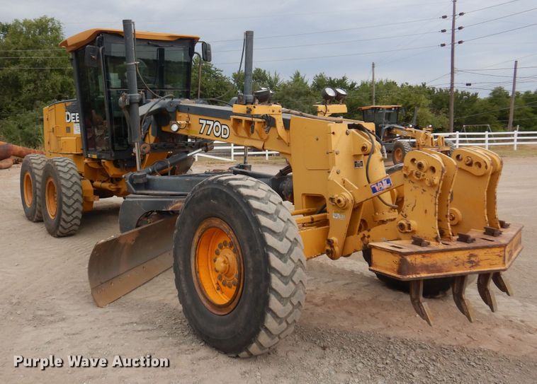 image for item KP9004 2008 John Deere 770D  motor grader