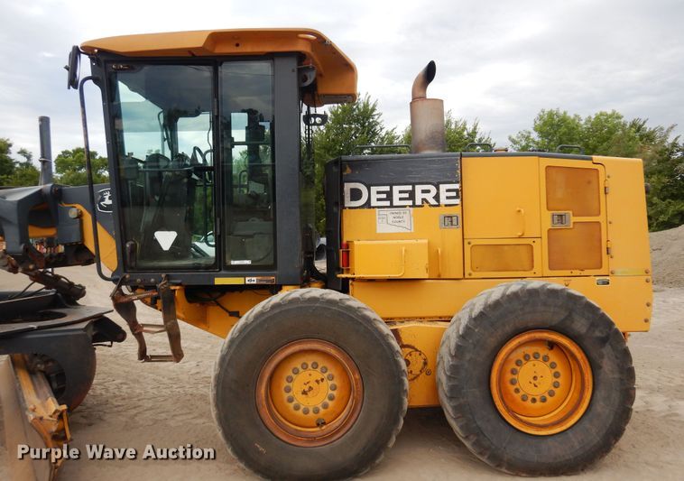 image for item KP9004 2008 John Deere 770D  motor grader