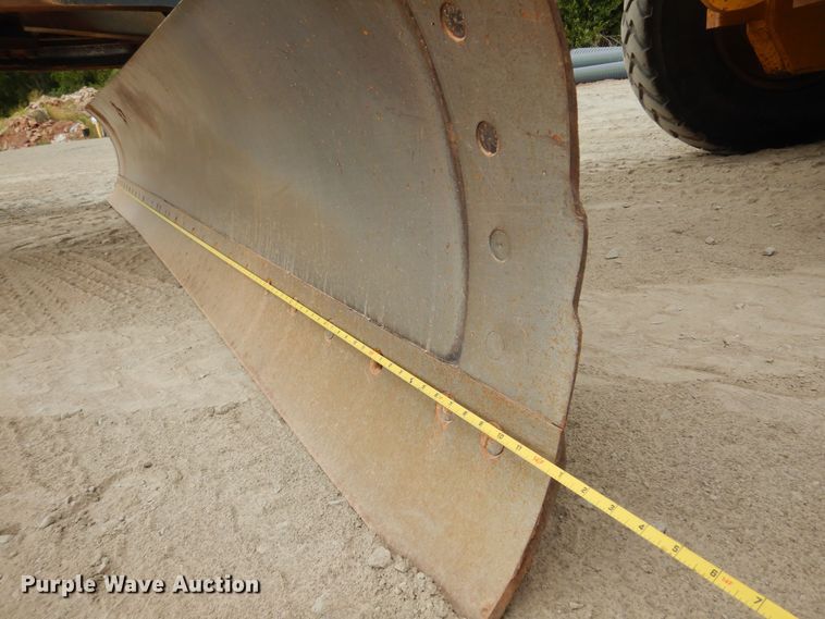 image for item KP9004 2008 John Deere 770D  motor grader