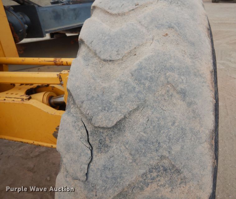 image for item KP9004 2008 John Deere 770D  motor grader