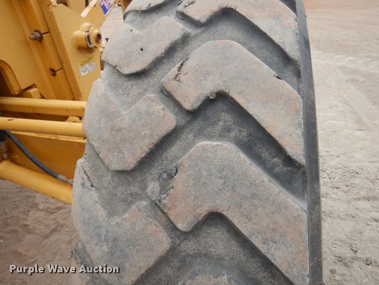 image for item KP9004 2008 John Deere 770D  motor grader