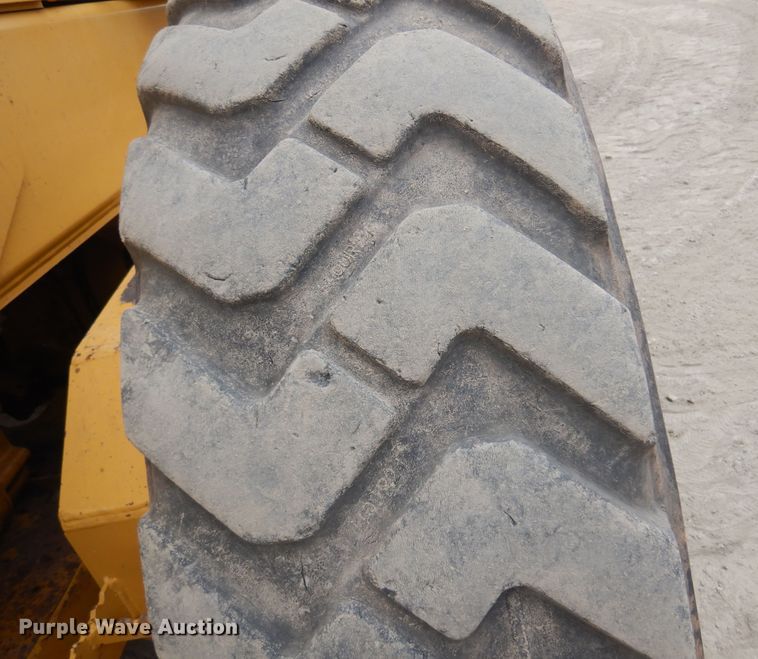 image for item KP9004 2008 John Deere 770D  motor grader