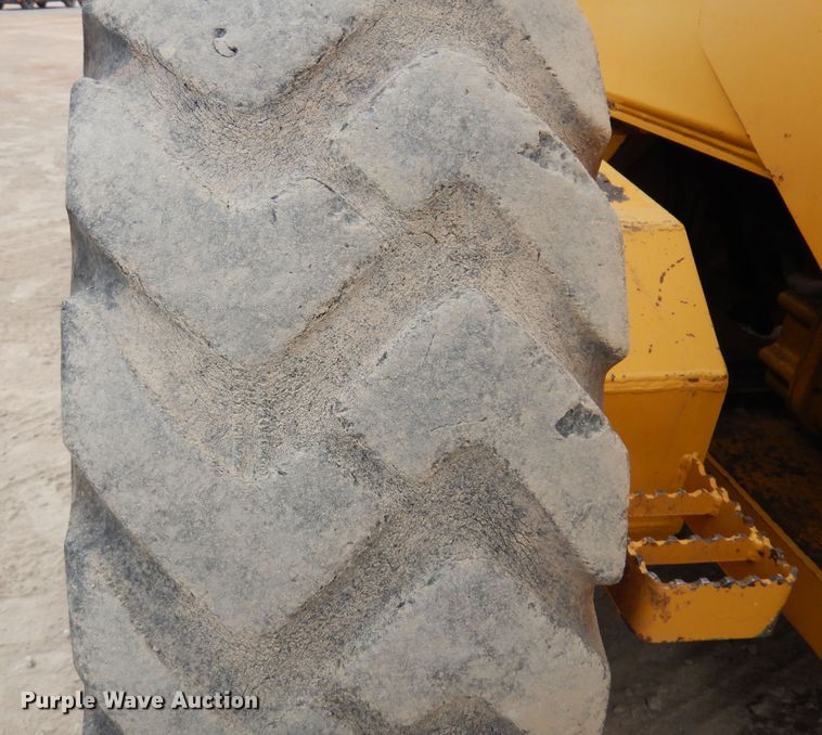 image for item KP9004 2008 John Deere 770D  motor grader