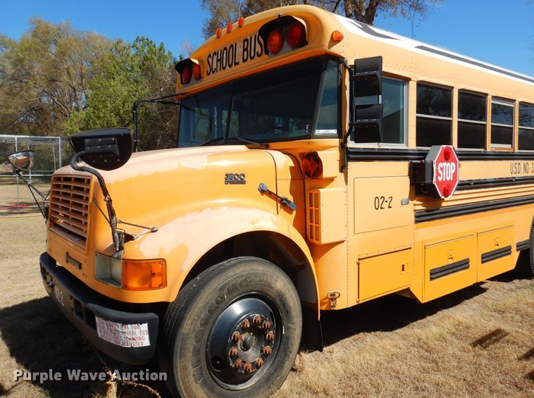 image for item KP9006 2002 International Blue Bird  school bus