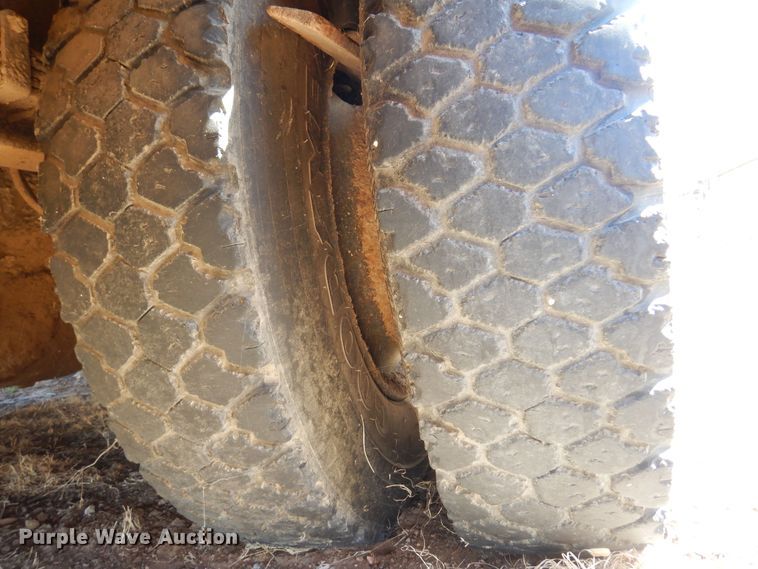 image for item KP9006 2002 International Blue Bird  school bus