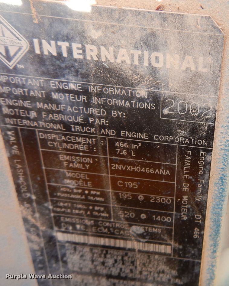 image for item KP9006 2002 International Blue Bird  school bus