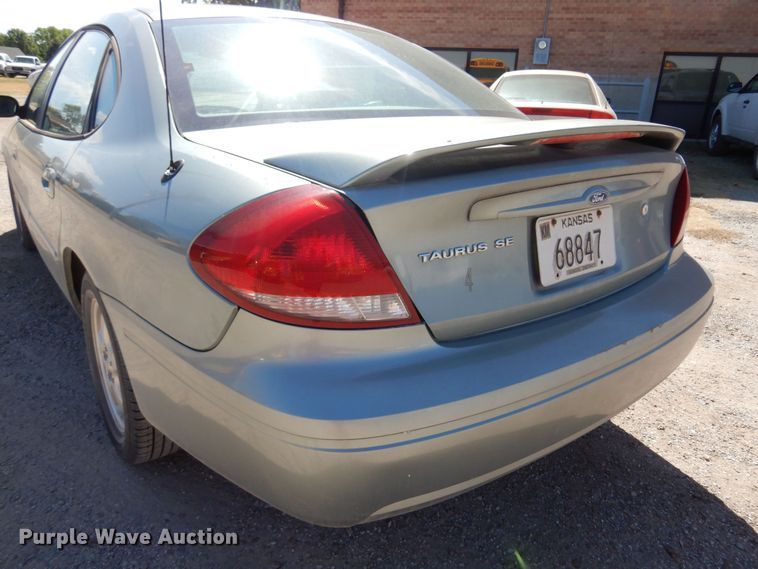 image for item KP9007 2007 Ford Taurus