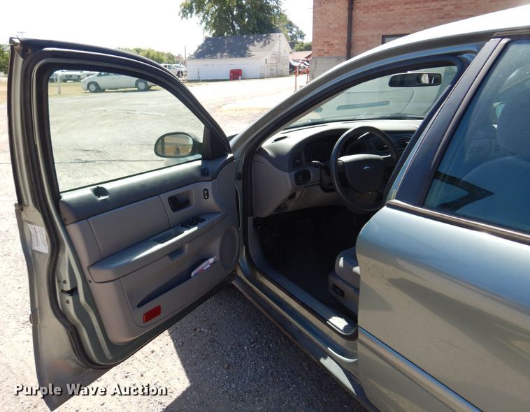 image for item KP9007 2007 Ford Taurus