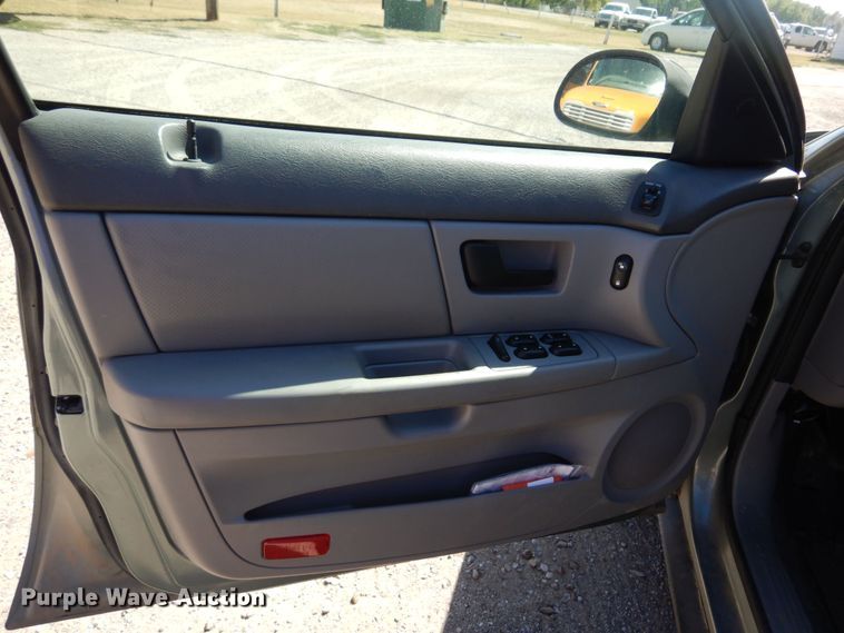 image for item KP9007 2007 Ford Taurus