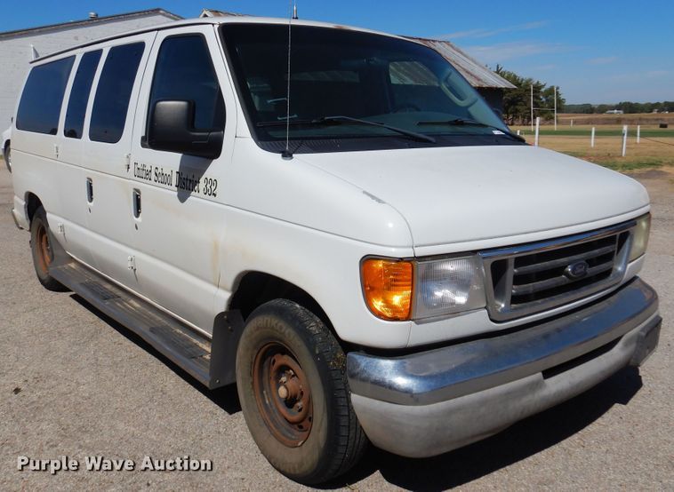 image for item KP9008 2003 Ford E150  van