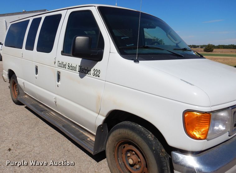 image for item KP9008 2003 Ford E150  van