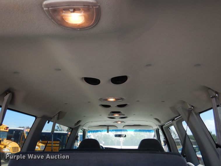 image for item KP9008 2003 Ford E150  van