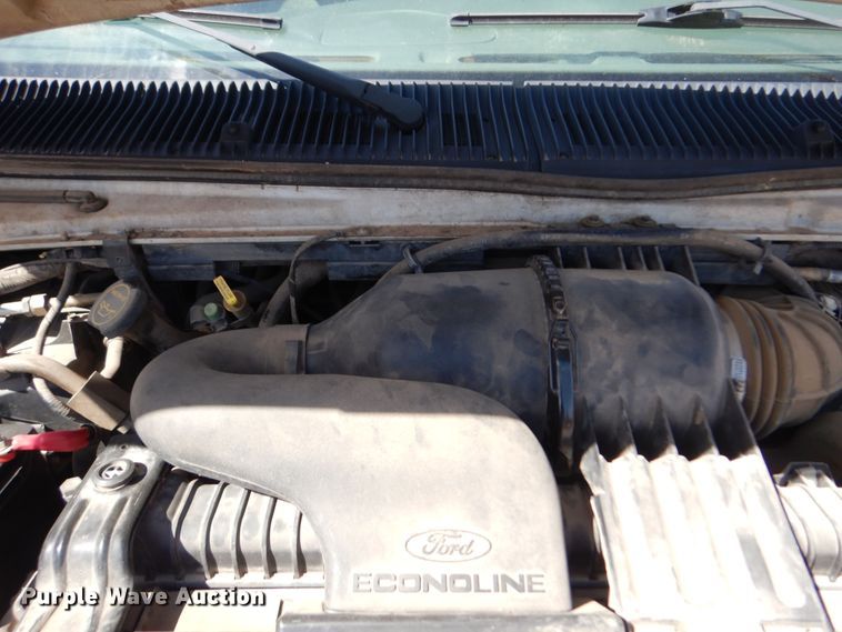 image for item KP9008 2003 Ford E150  van