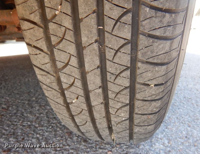 image for item KP9008 2003 Ford E150  van