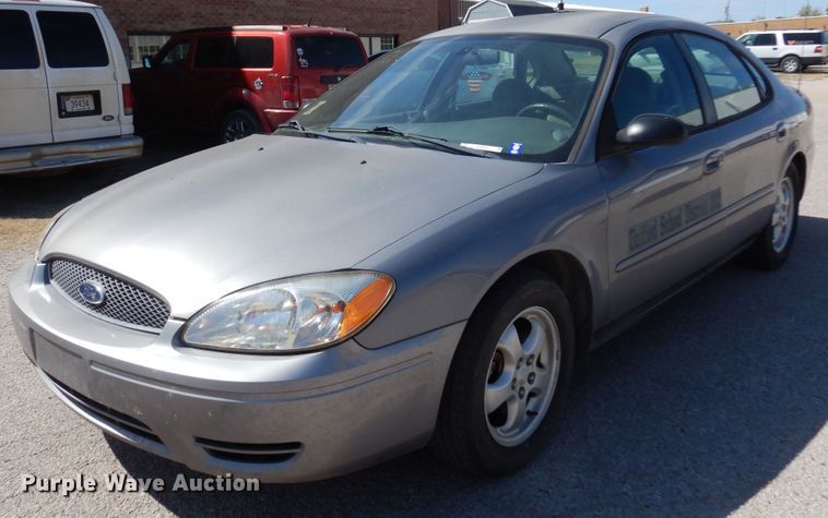 image for item KP9009 2006 Ford Taurus