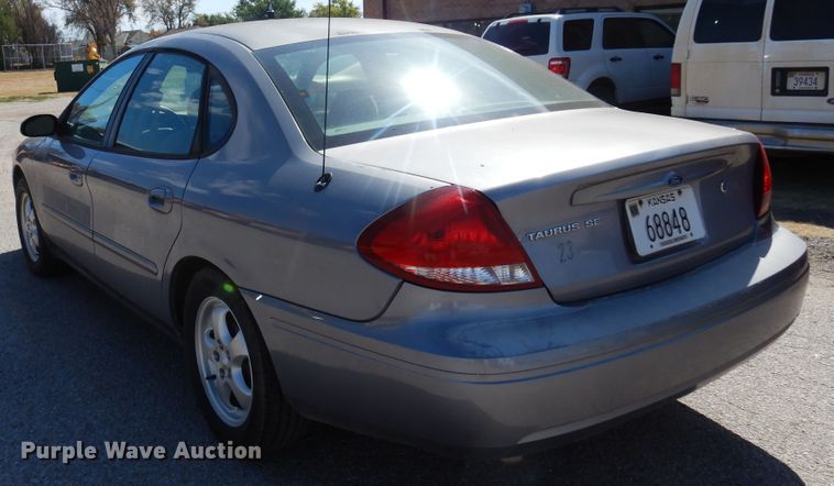 image for item KP9009 2006 Ford Taurus