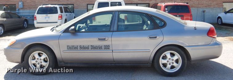 image for item KP9009 2006 Ford Taurus