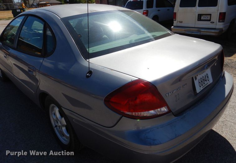 image for item KP9009 2006 Ford Taurus