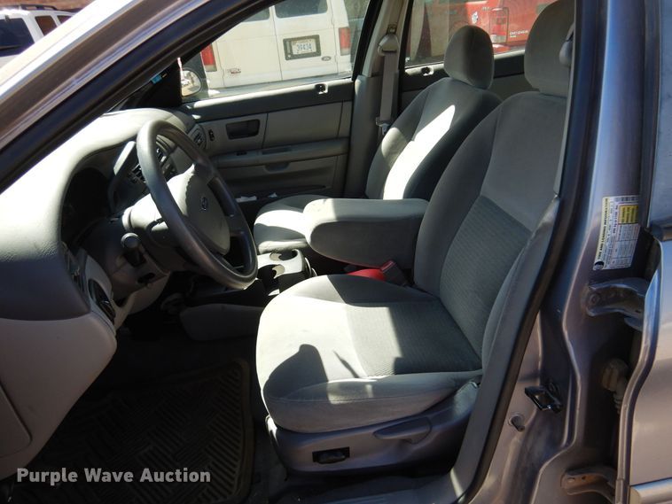 image for item KP9009 2006 Ford Taurus