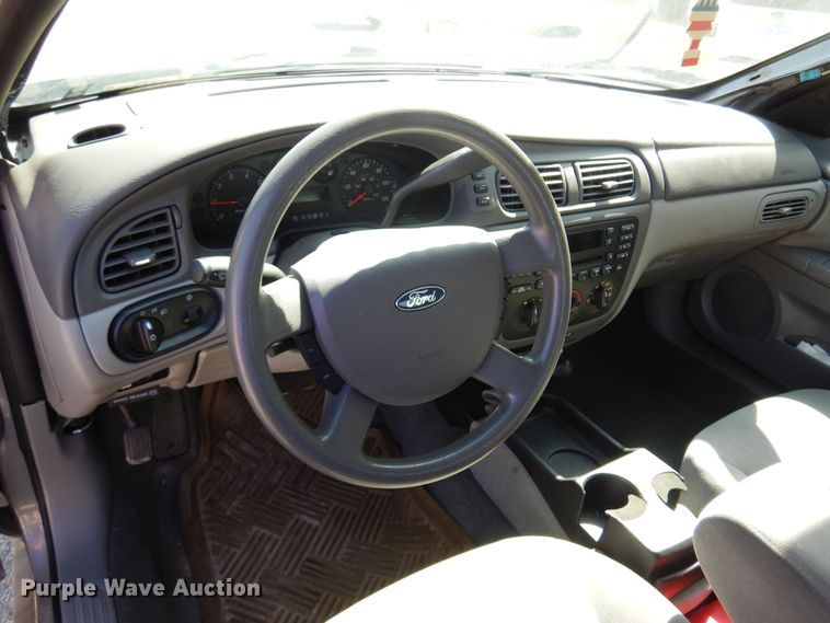 image for item KP9009 2006 Ford Taurus