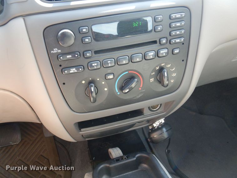 image for item KP9009 2006 Ford Taurus