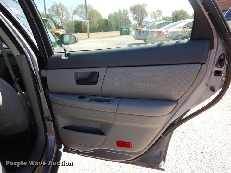 image for item KP9009 2006 Ford Taurus