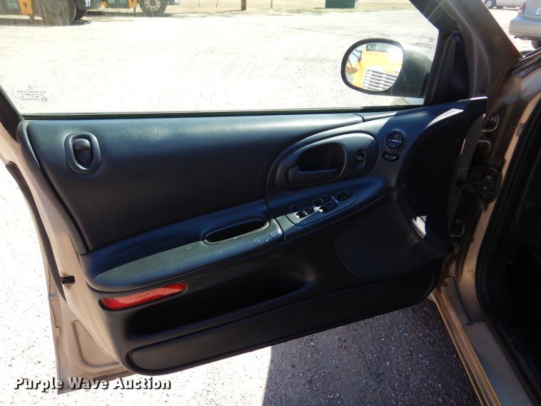 image for item KP9010 2004 Dodge Intrepid