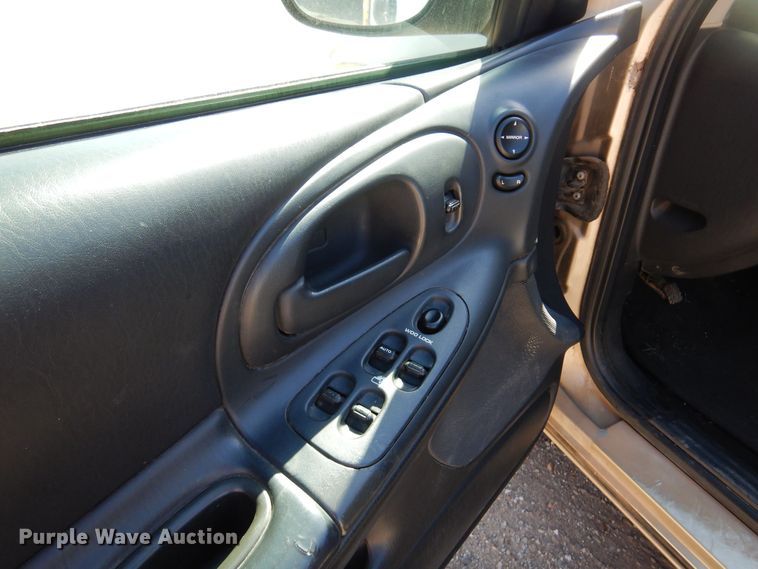 image for item KP9010 2004 Dodge Intrepid