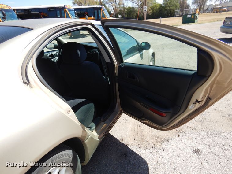 image for item KP9010 2004 Dodge Intrepid