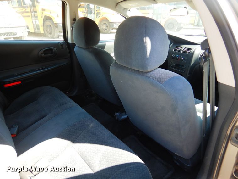 image for item KP9010 2004 Dodge Intrepid