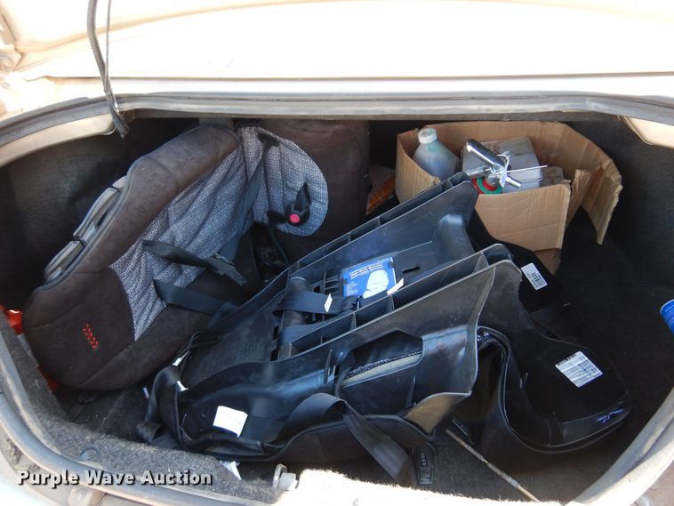 image for item KP9010 2004 Dodge Intrepid