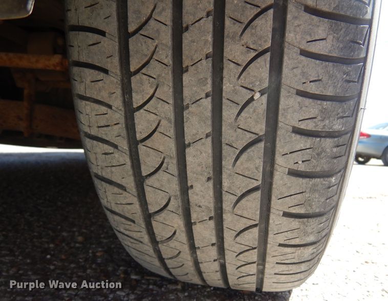 image for item KP9010 2004 Dodge Intrepid