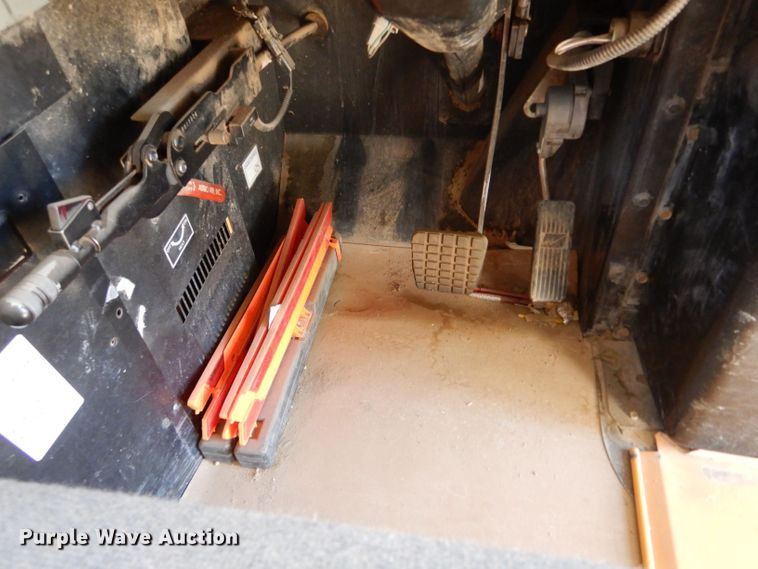 image for item LB9990 2006 Blue Bird  school bus