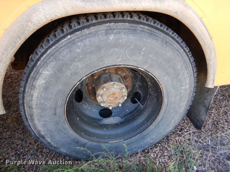 image for item LB9990 2006 Blue Bird  school bus